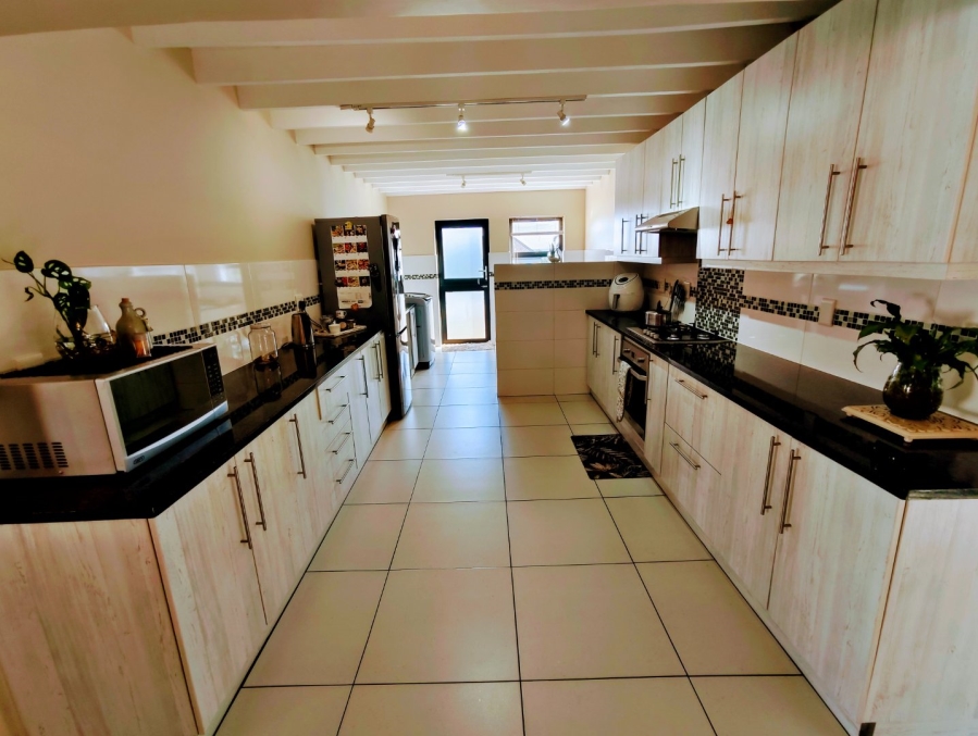 3 Bedroom Property for Sale in Berg En Dal Western Cape